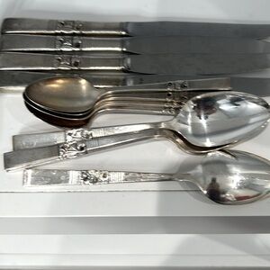 Silver plate Oneida Silverware